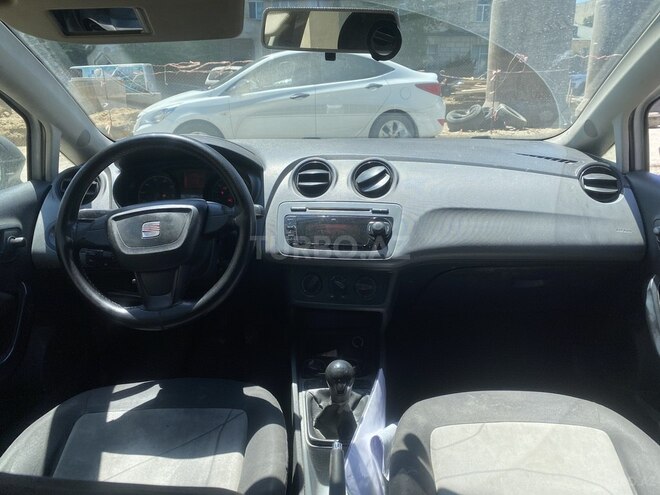 SEAT Ibiza-2