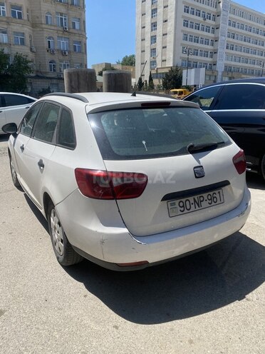 SEAT Ibiza-3