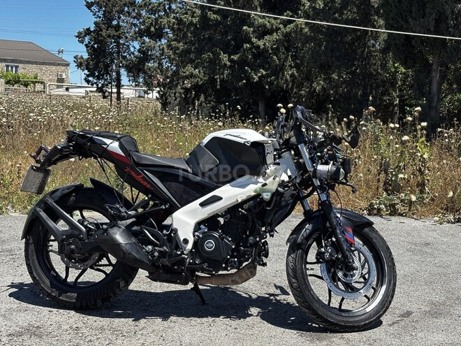 Bajaj Pulsar RS 200-3