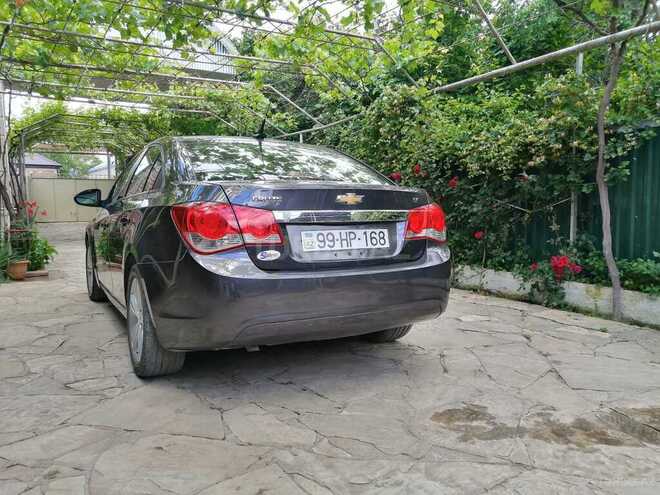 Chevrolet Cruze-2
