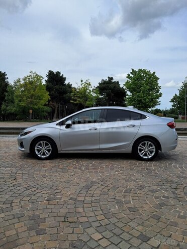 Chevrolet Cruze-6