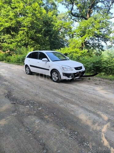 Kia Pride-2