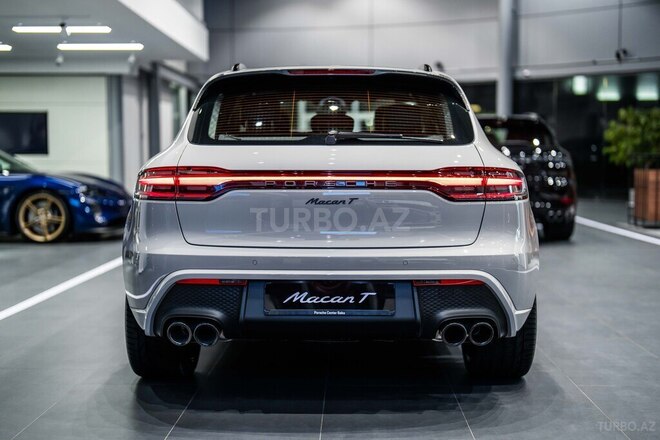 Porsche Macan-6