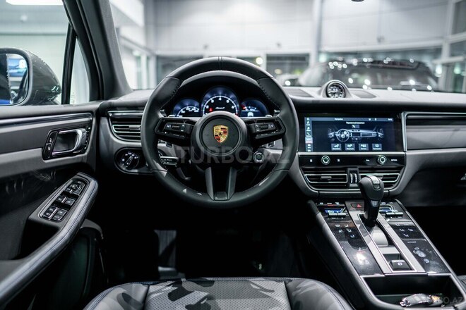 Porsche Macan-10