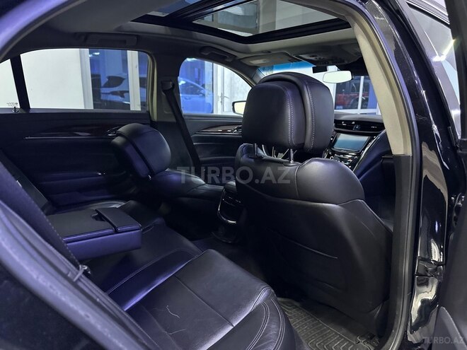 Cadillac CTS-6