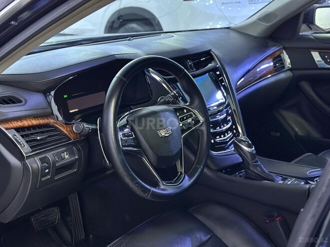 Cadillac CTS-8