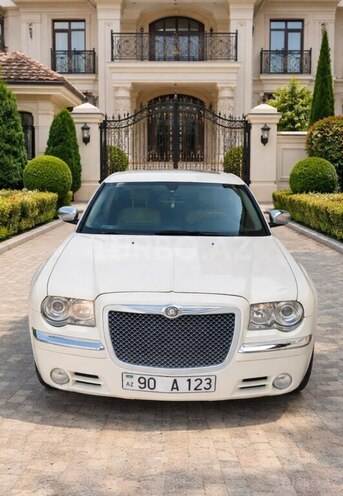 Chrysler 300C-1