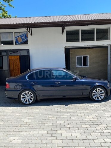BMW 325-9