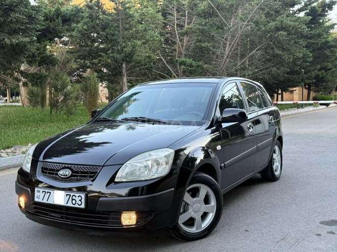Kia Rio-17