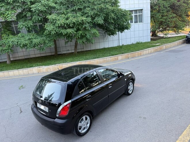 Kia Rio-10