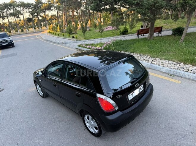 Kia Rio-3