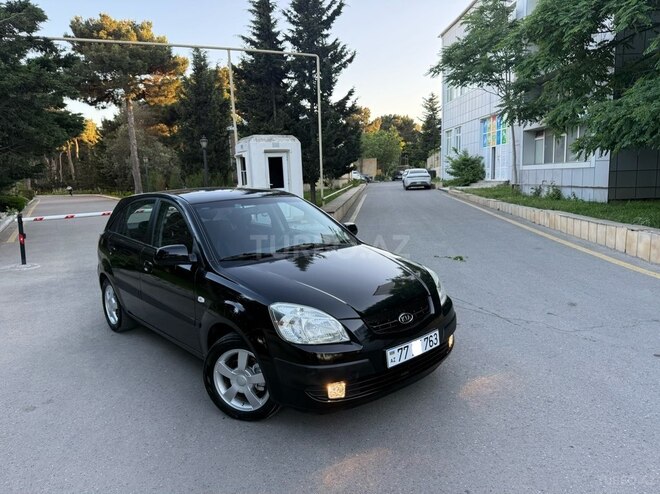 Kia Rio-1