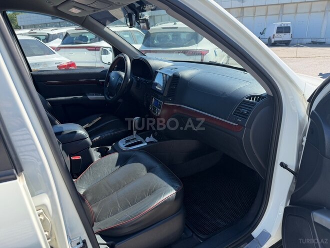 Hyundai Santa Fe-5