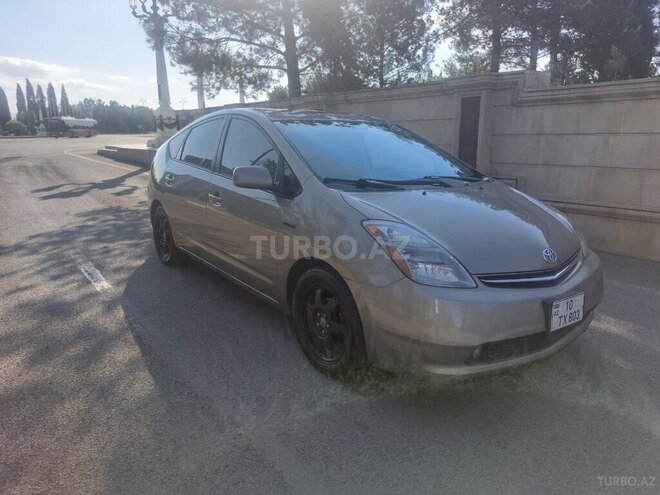 Toyota Prius-2