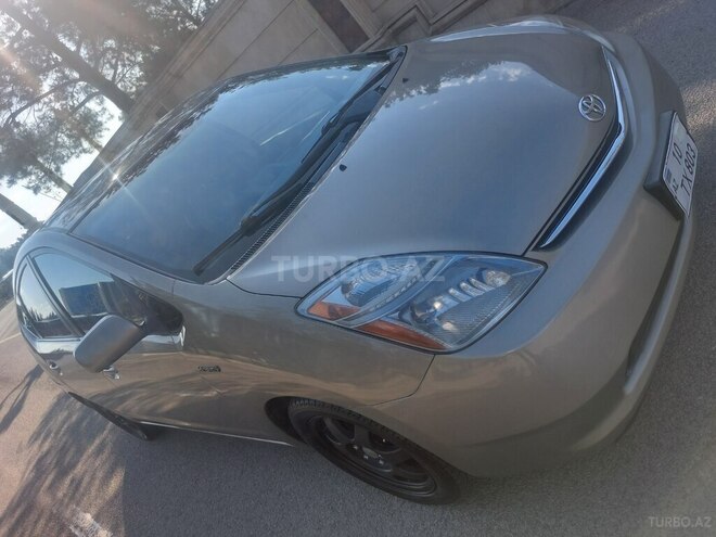 Toyota Prius-8