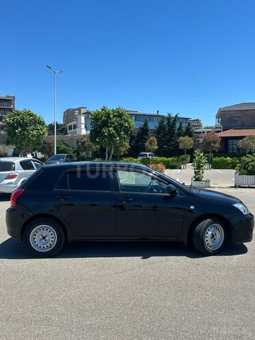 Toyota Corolla-11