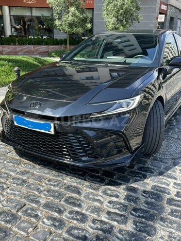 Toyota Camry-1