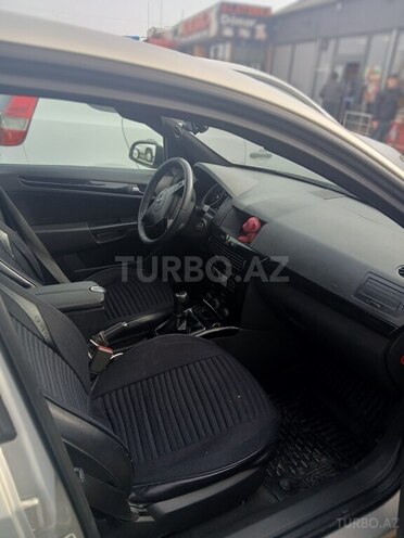 Opel Astra-2