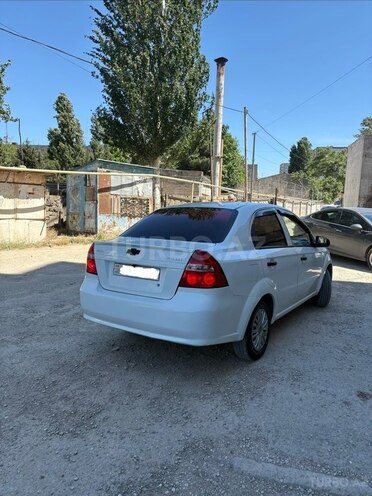 Chevrolet Aveo-4