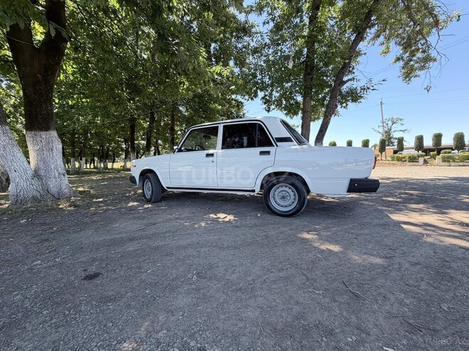 LADA (VAZ) 2107-13