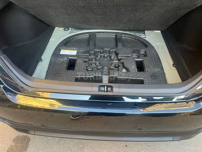 Toyota Camry-5