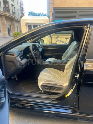Toyota Camry-8