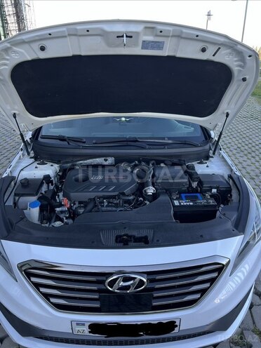 Hyundai Sonata-9