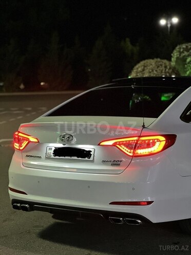 Hyundai Sonata-17