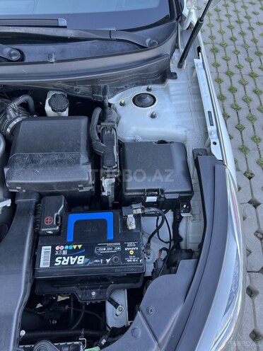 Hyundai Sonata-11