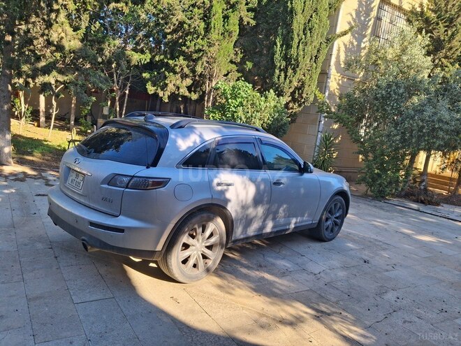 Infiniti FX35-6