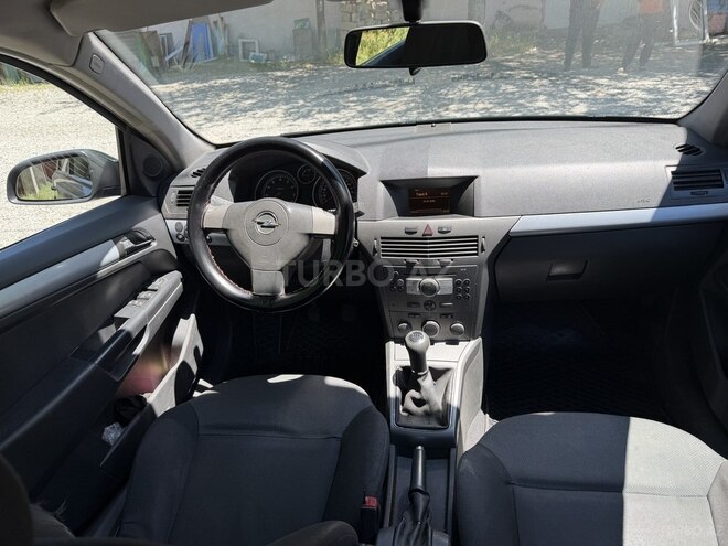 Opel Astra-7