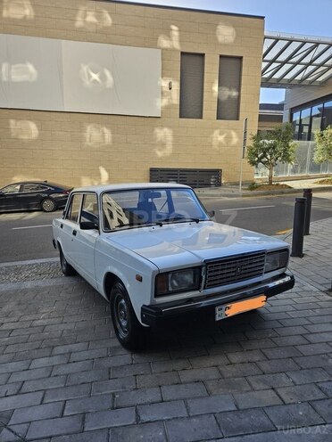 LADA (VAZ) 2107-1