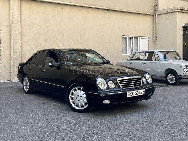 Mercedes E 240-2