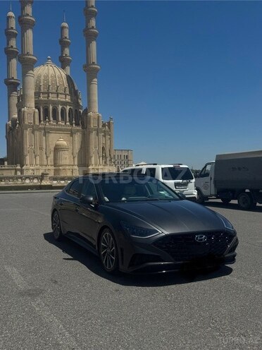 Hyundai Sonata-4