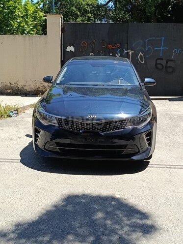 Kia K5-1