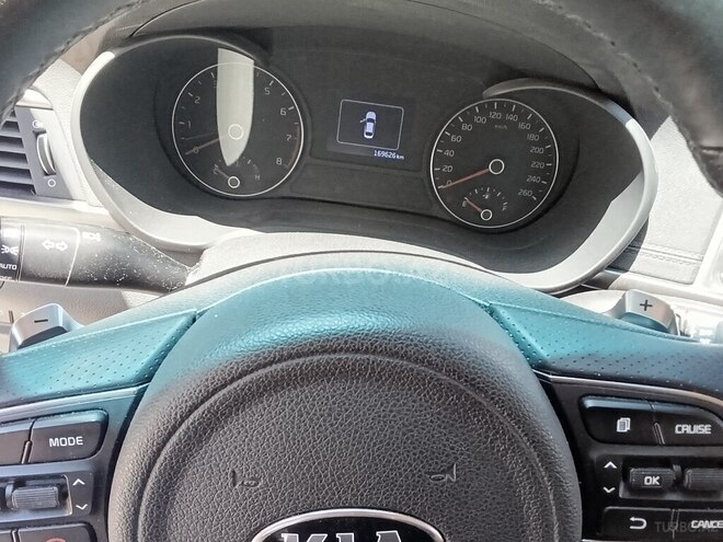 Kia K5-10