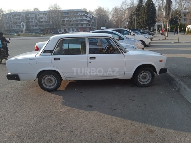 LADA (VAZ) 2107-5