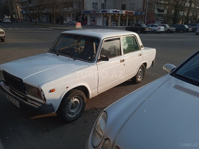 LADA (VAZ) 2107-4
