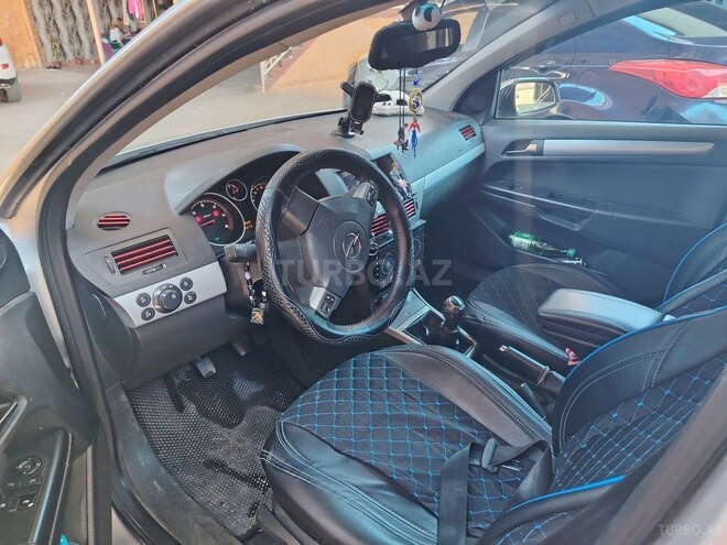 Opel Astra-10