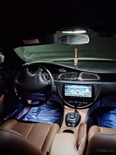 Jaguar S-Type-4