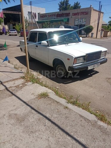 LADA (VAZ) 2107-1
