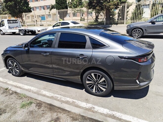 Changan Qiyuan A05-6