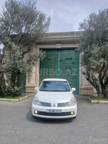 Nissan Tiida-1