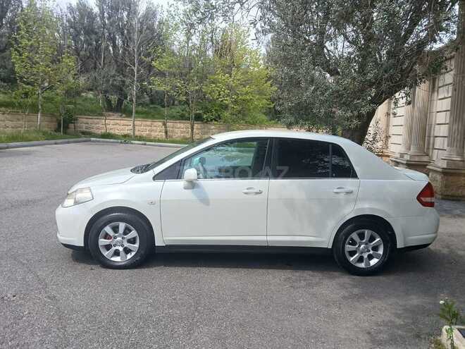Nissan Tiida-6