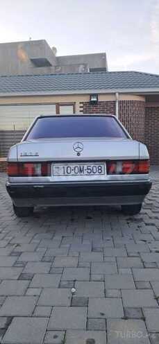 Mercedes 190-2