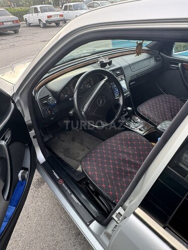Mercedes C 200-3