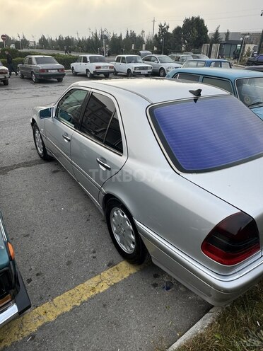 Mercedes C 200-4