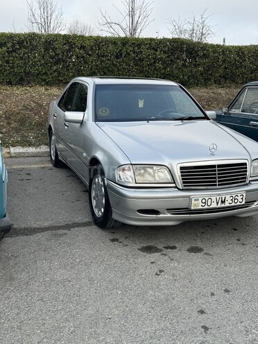 Mercedes C 200-10