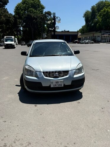 Kia Rio-1