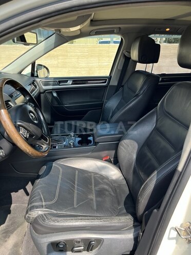 Volkswagen Touareg-4